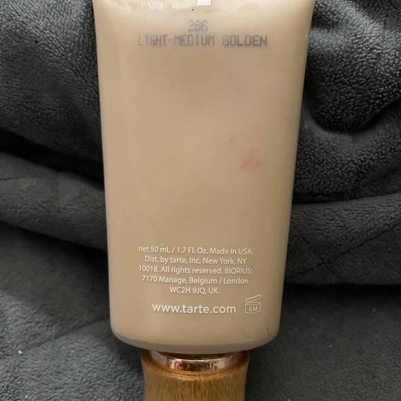 Tarte Amazonian clay foundation #286 - Picture 2 of 3